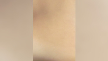 Η έφηβη webcam sunci επιδεικνύει το σέξι σώμα της γυμνή Thumb