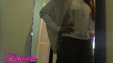 Η περιέργεια της Αραβικής καλλονής μετατράπηκε σε ένα αξέχαστο σεξ με τον μαύρο άντρα με μεγάλο πέος με άντρα Thumb